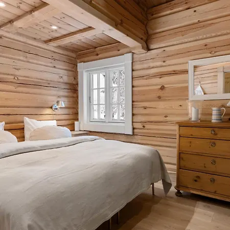Fa25- Spacious Chalet With Sauna And Close To Pist Chalet