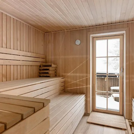 Chalet Fa25- Spacious Chalet With Sauna And Close To Pist *