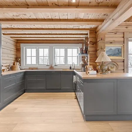 Chalet Fa25- Spacious Chalet With Sauna And Close To Pist